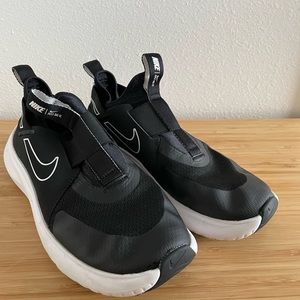 NIKE Flex Plus Slip On in Black/White - Youth Size 7Y